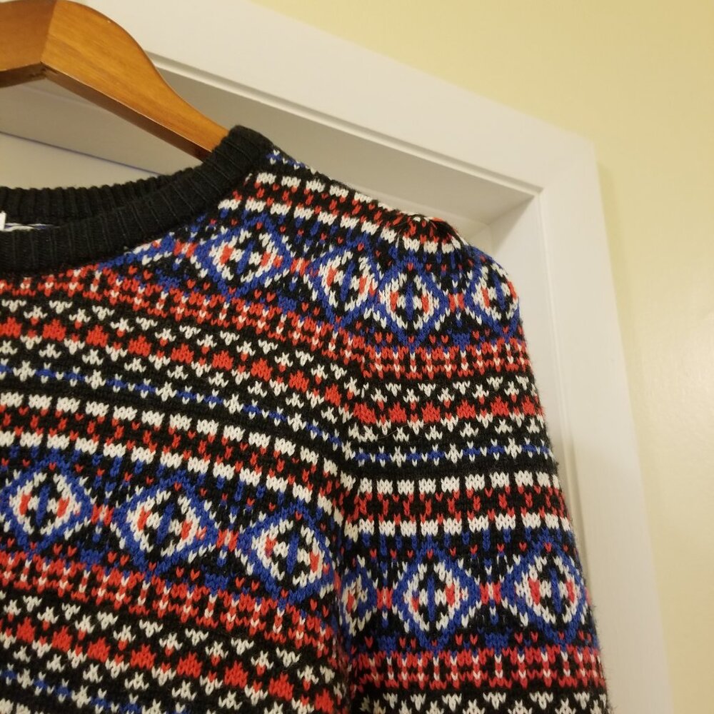 Stitch and Pine Cropped Sweater - Picture 3 of 5